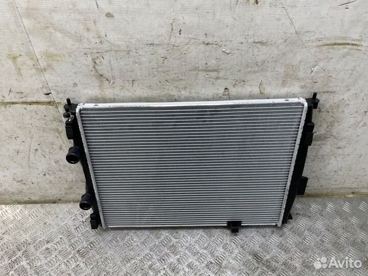 Радиатор охлаждения двигателя Nissan Qashqai J10