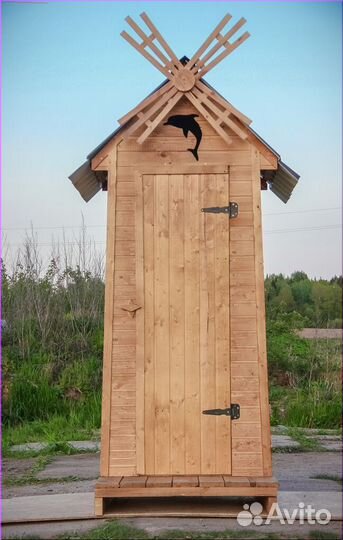 Дачный туалет деревянный