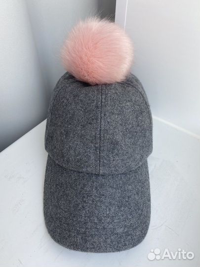 Шерстяная кепка с помпоном ASOS