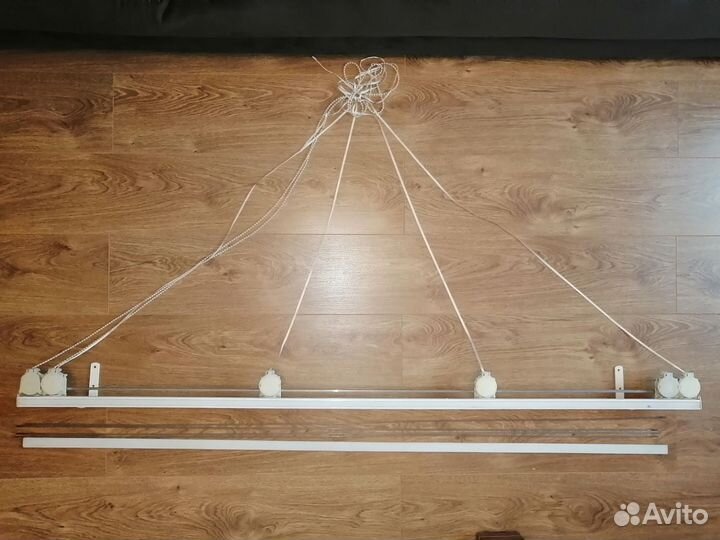 Карнизы для штор настенный