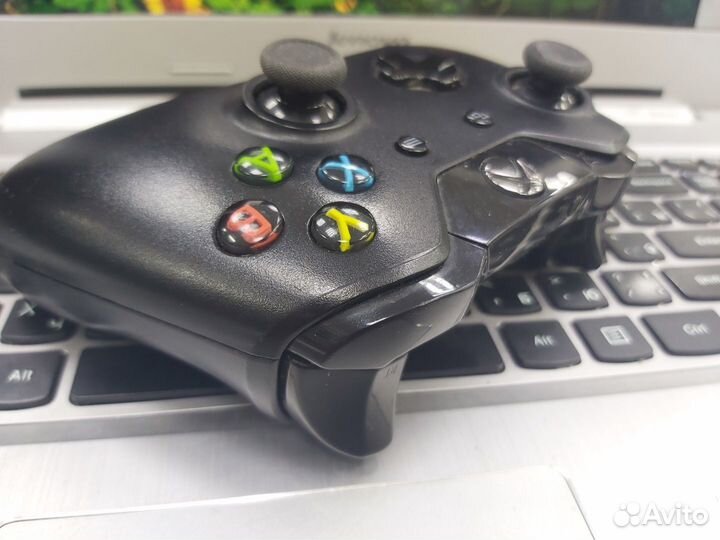 Геймпад Microsoft Xbox One Controller /26