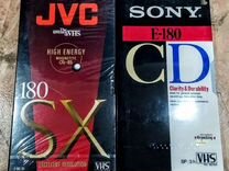 Видеокассеты в комплекте с магнитофоном