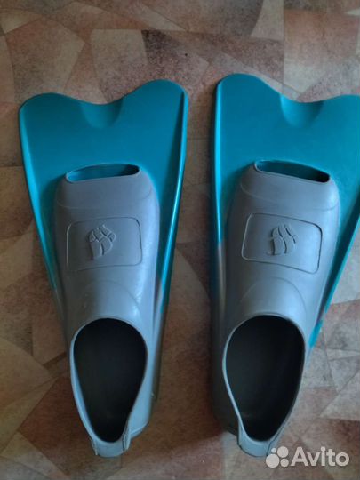 Ласты для бассейна