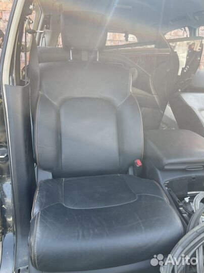 Nissan Patrol y62 Сиденья передние
