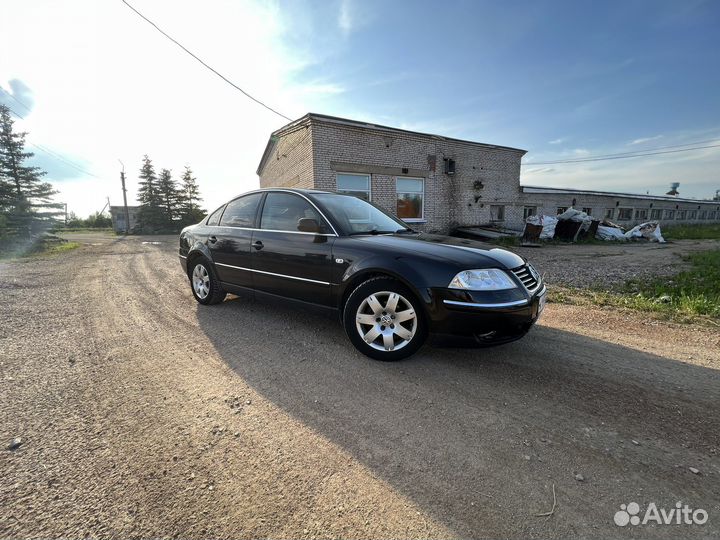 Volkswagen Passat 1.8 AT, 2003, 350 000 км
