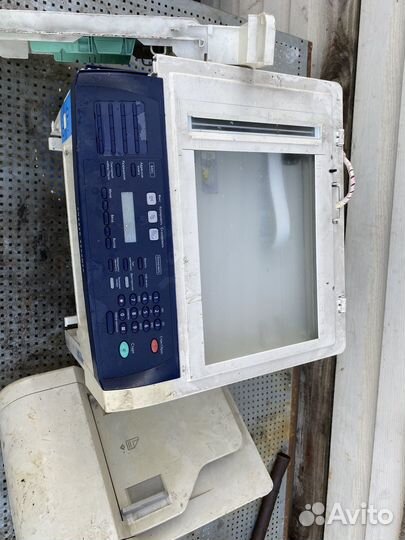 Цветной лазерный принтер бу