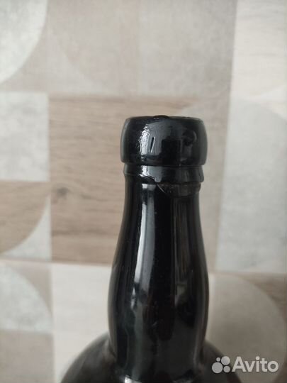 Старинные бутылки