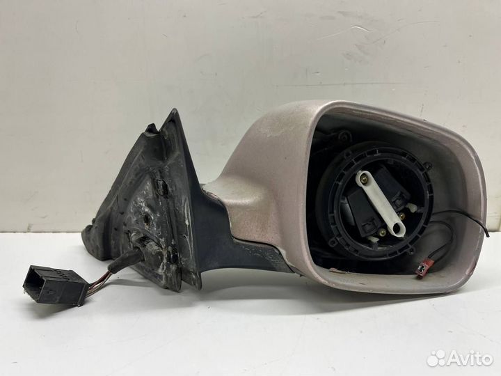 Зеркало правое электрическое Audi 8L 8L1858500C