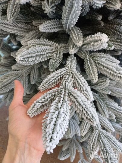 Елка искусственная