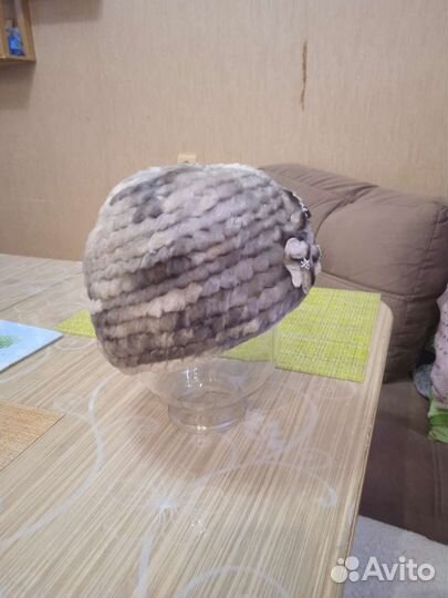 Шапка из мутона женская, размер 57