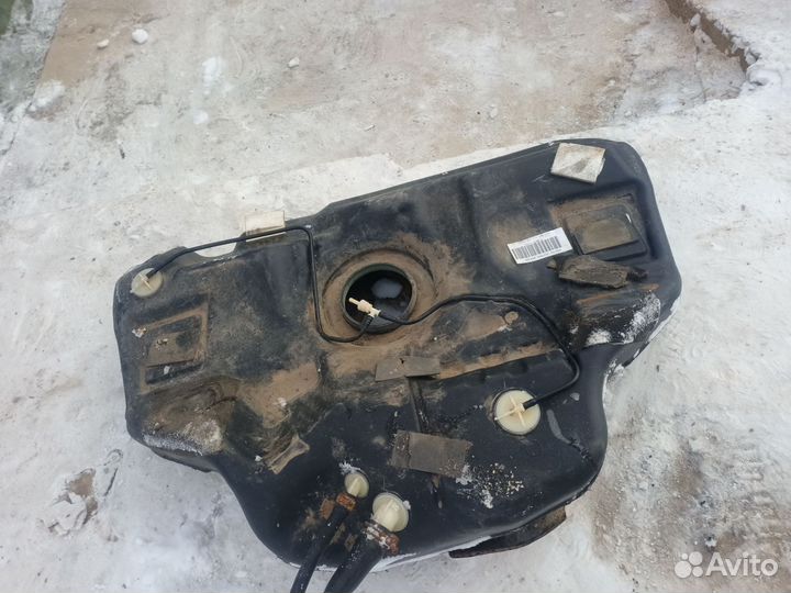 Бензобак (бак топливный) Mazda 6 Gg