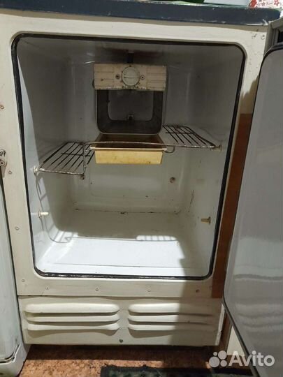 Холодильник бу маленький ретро