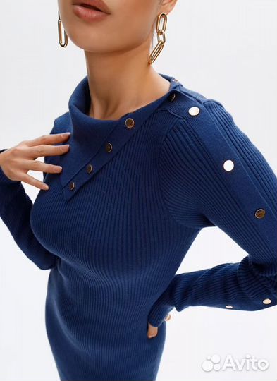 Платье-лапша с разрезом