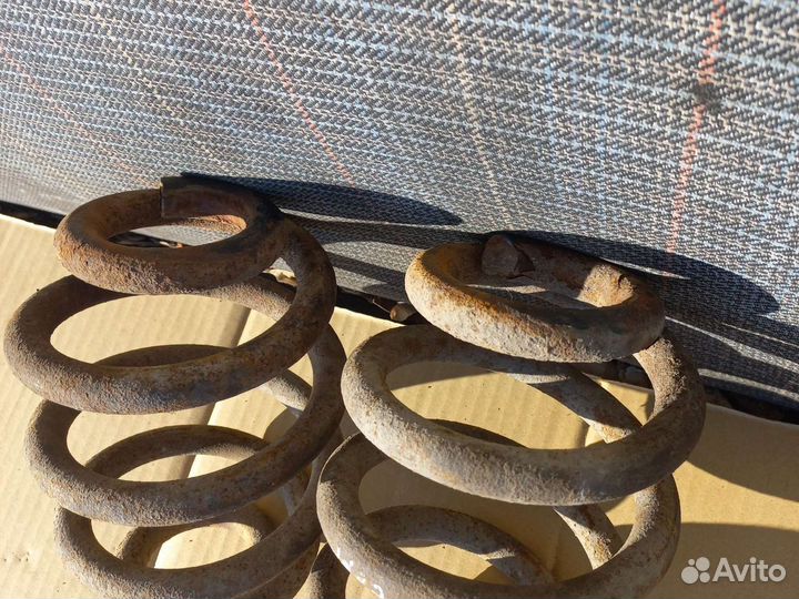 VW T4 (90-03) пружины задние усиленные