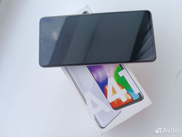 Samsung Galaxy A41, 4/64 ГБ