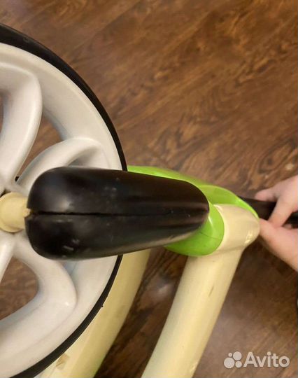 Беговел chillafish bunzi