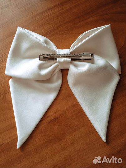 Атласный бант