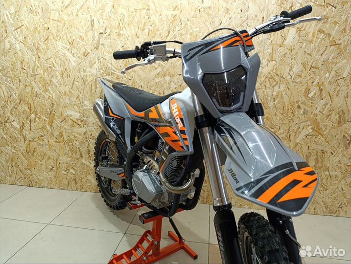 Новый мотоцикл JHL LX4