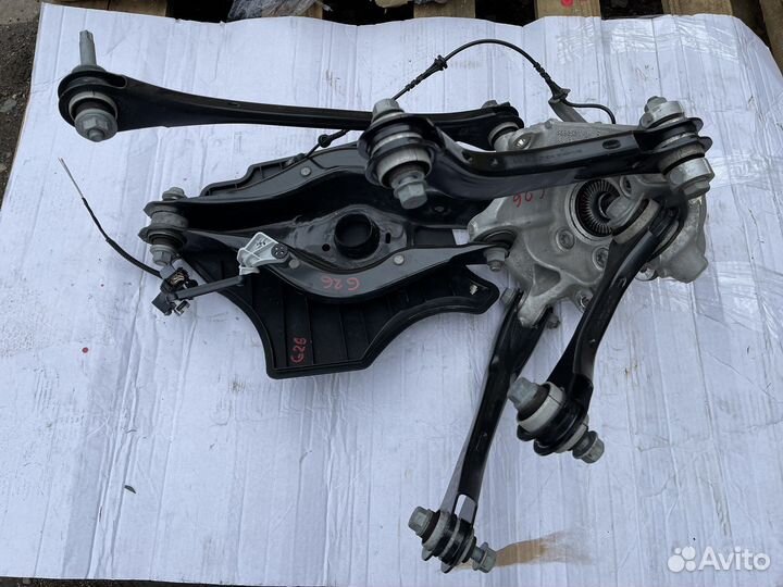 Задний левый кулак в сборе BMW G22 G23 G26