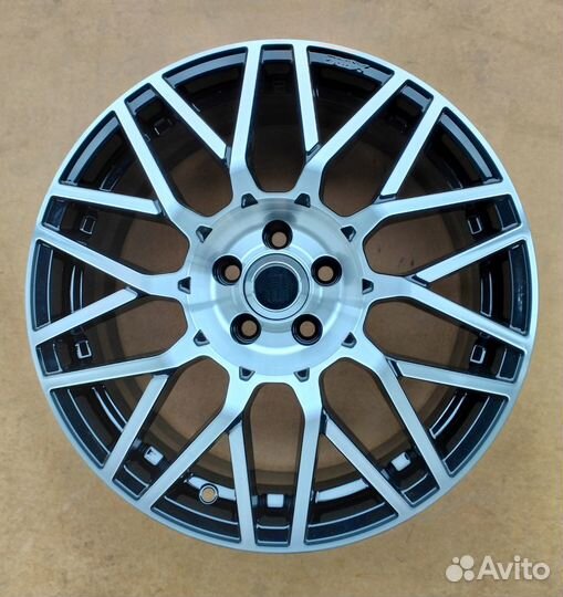 Диски литые R15 Xtrike 132BD сверловка 5*100 новые