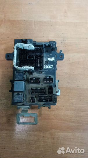 Блок предохранителей комфорта Nissan Primera P11