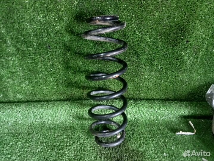 Пружина задняя Фольксваген Пассат б6