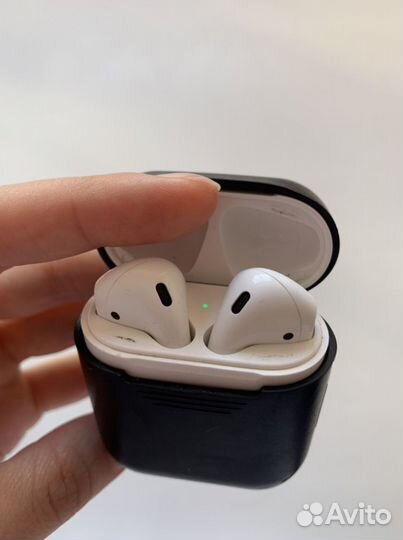 Airpods 1 наушник правый оригинал