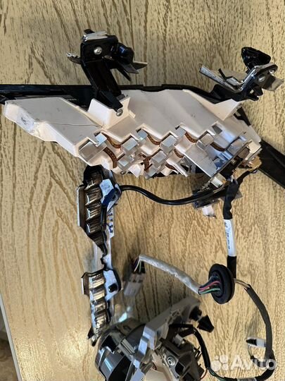 Остатки от левой фары camry 70 американец