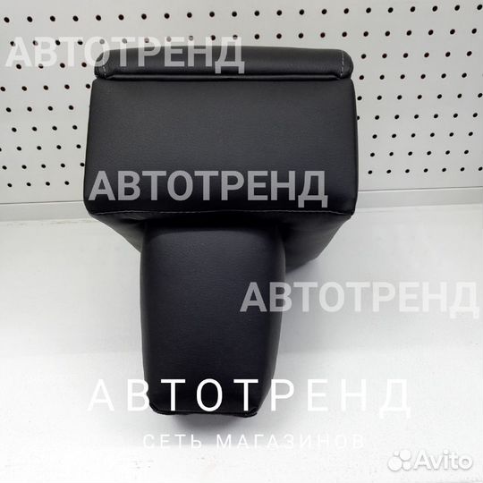 Подлокотник в салон автомобиля Форд Фокус 3