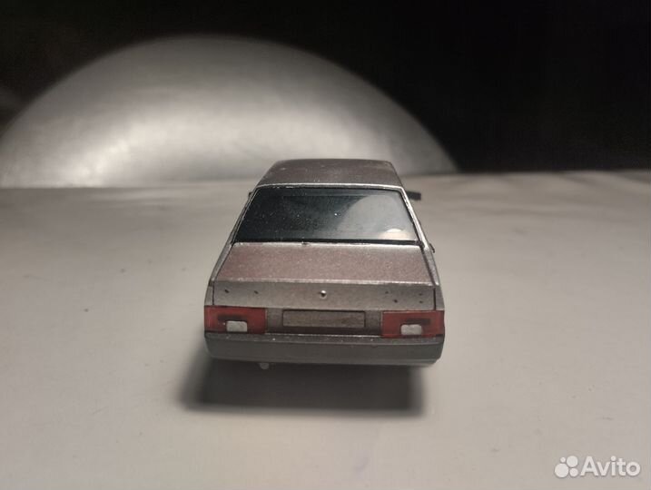 Модель автомобиля ваз 21099