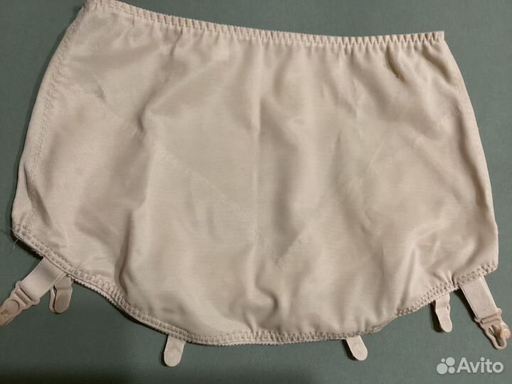 Пояс Triumph для чулков