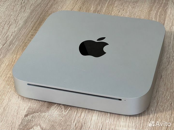 Apple Mac Mini 2010 8GB + Magic KB&M