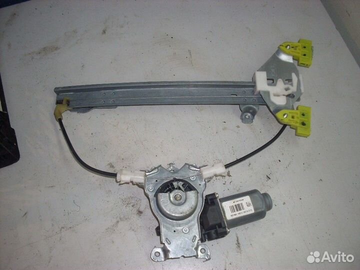 Стеклоподъемник задний правый
