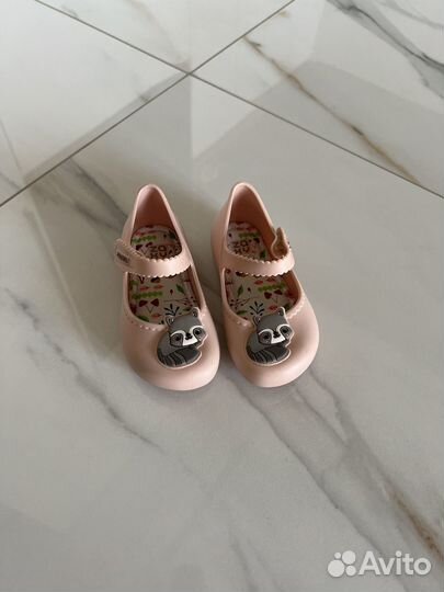 Туфли для девочки 23 размер