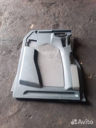 Обшивка двери передней правой MAN TGA 2006