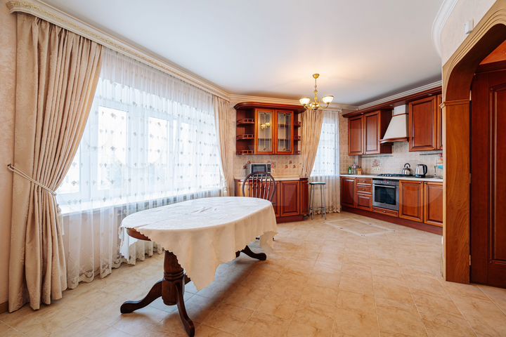 3-к. квартира, 102,1 м², 3/5 эт.