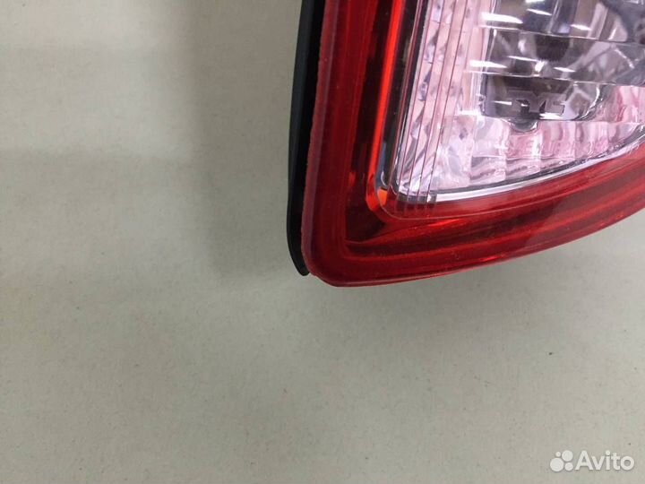 Фонарь задний правый Toyota RAV4