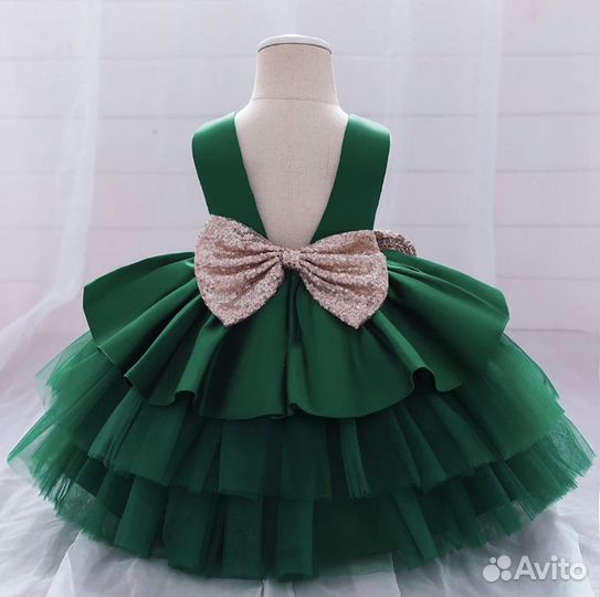 Аренда (прокат) платье изумрудное