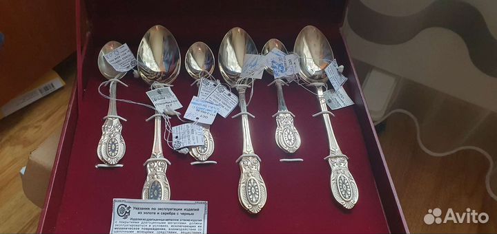 Набор серебряных столовых приборов