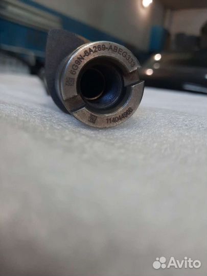 Распредвал выпускной на Volvo 3,2L