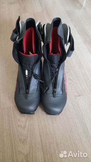 Беговые лыжи