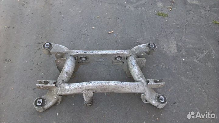 Задний подрамник bmw е 39