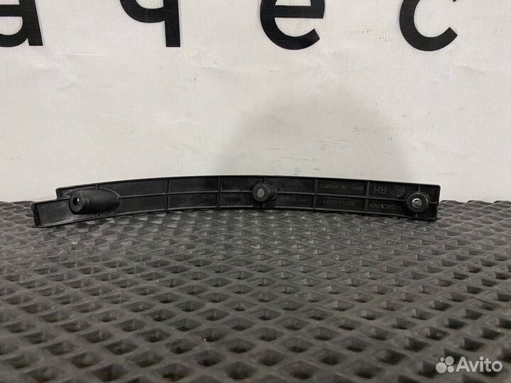 Панель уплотнительной резинки Volvo FH5 23544531