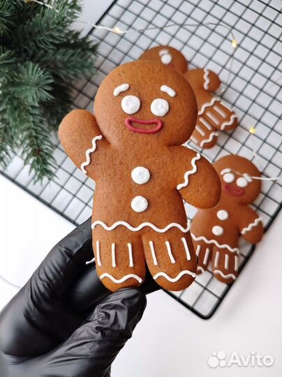 Пряники, раскраски, шоколадные бомбы