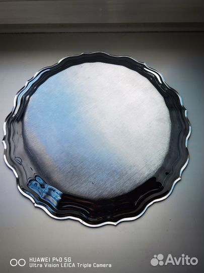 Поднос круглый металлический