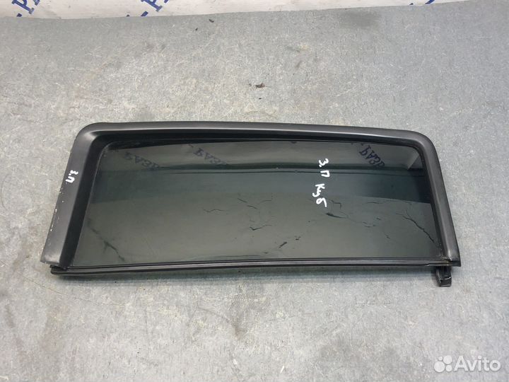 Правая вставка двери Cube z10