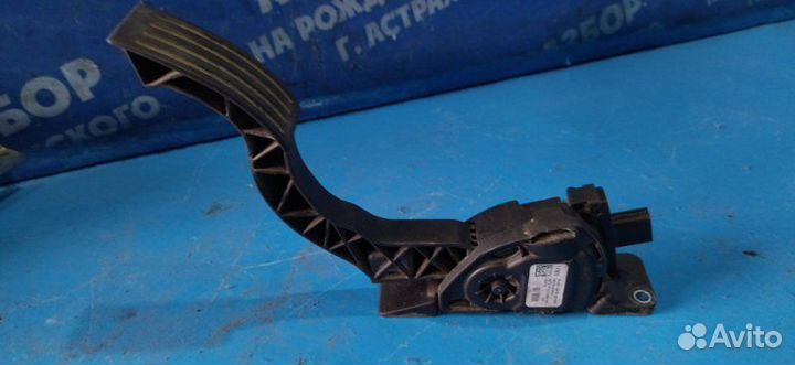 Педаль газа Ford Focus 3 седан iqdb 2013