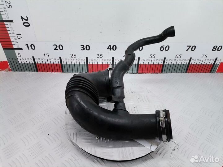 Патрубок воздушного фильтра Mercedes-Benz C-Класс