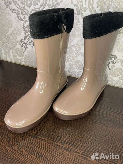 Резиновые сапоги