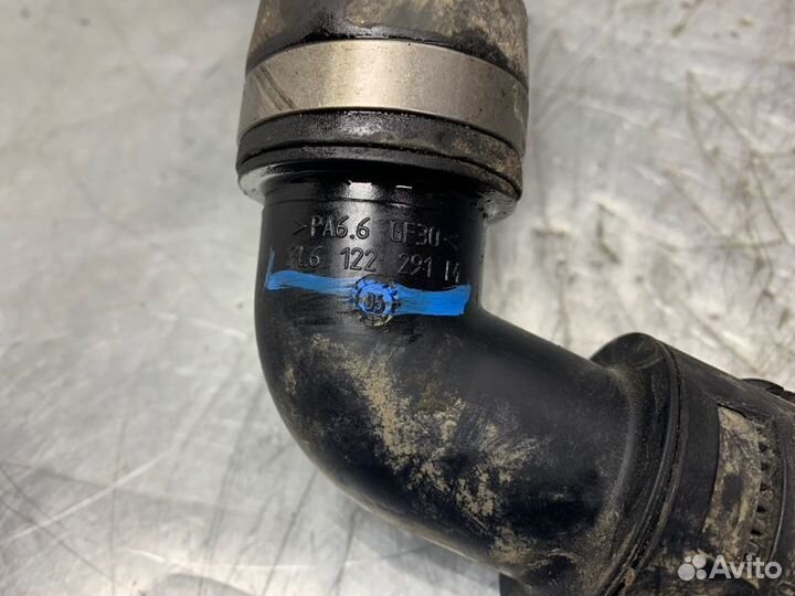 Патрубок радиатора Volkswagen Touareg 2002-2010